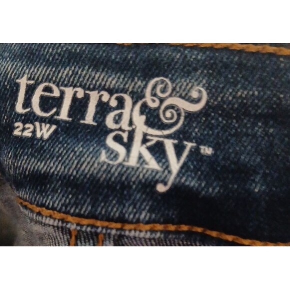 Terra & Sky Women's Shorts Plus Size High Rise Waist Denim Shorts Blue Size 22W - Picture 6 of 8